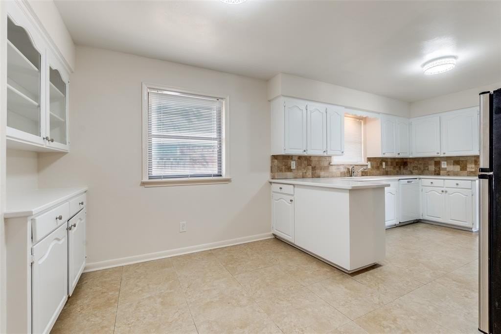 6138 Annapolis Ln - Photo 6 of 15