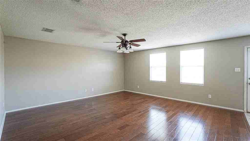 3022 Dusty Ridge Dr - Photo 4 of 21