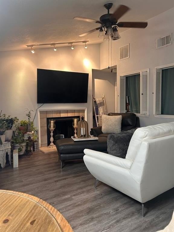 1212 Horizon Trl #3621 - Photo 2 of 5