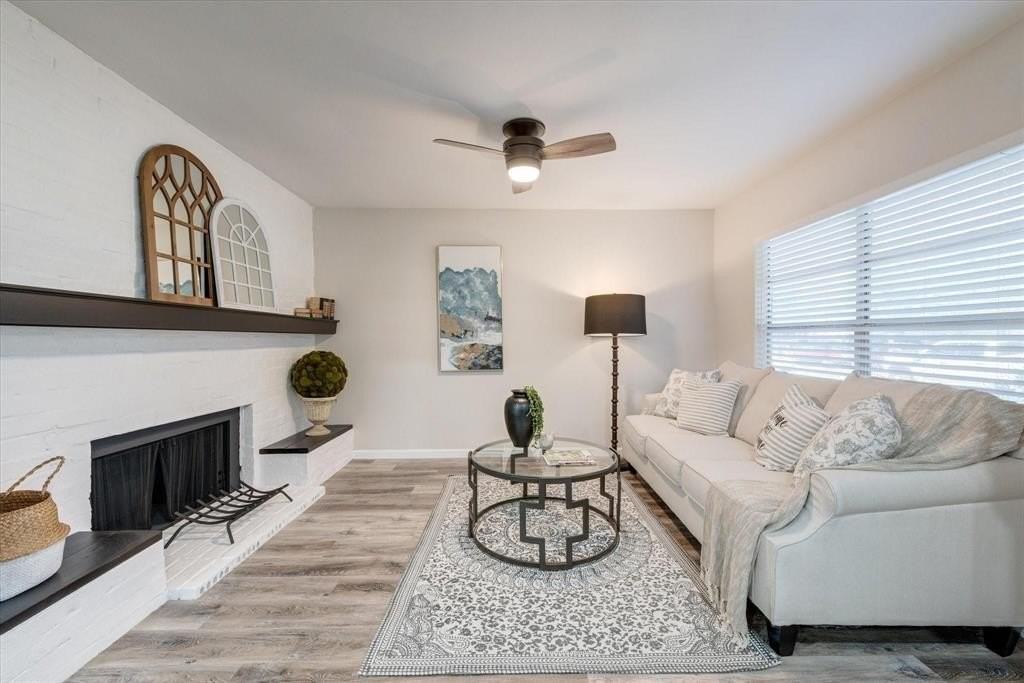 811 Denton Dr - Photo 7 of 29