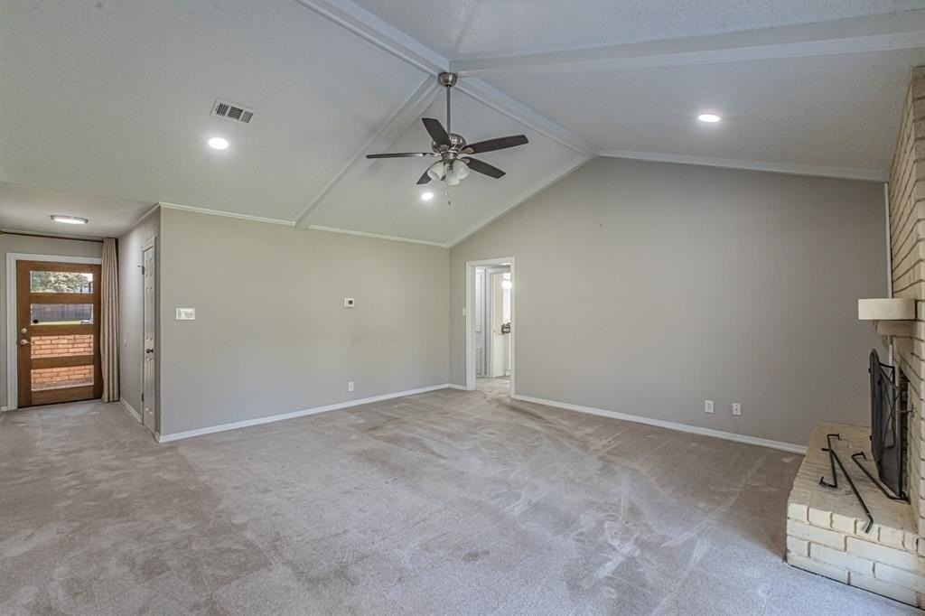 311 Hedgerow Ln - Photo 3 of 18