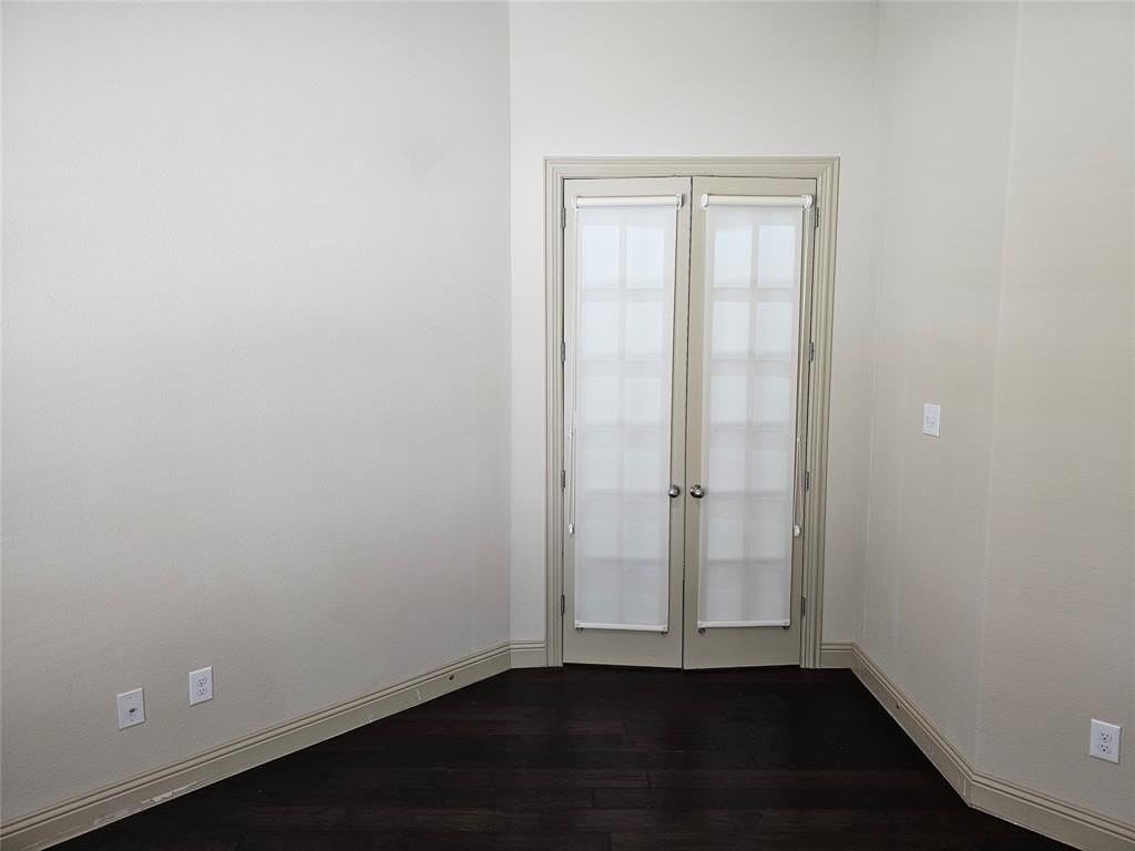 4012 Eaton Park Dr - Photo 5 of 23