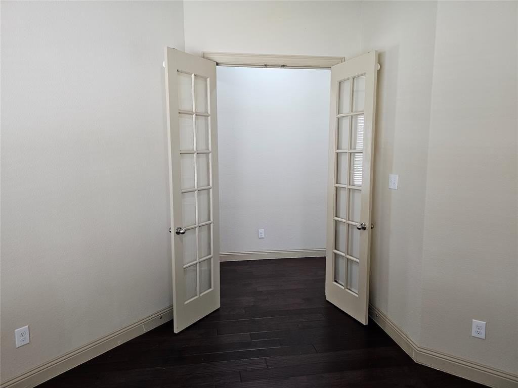 4012 Eaton Park Dr - Photo 6 of 23