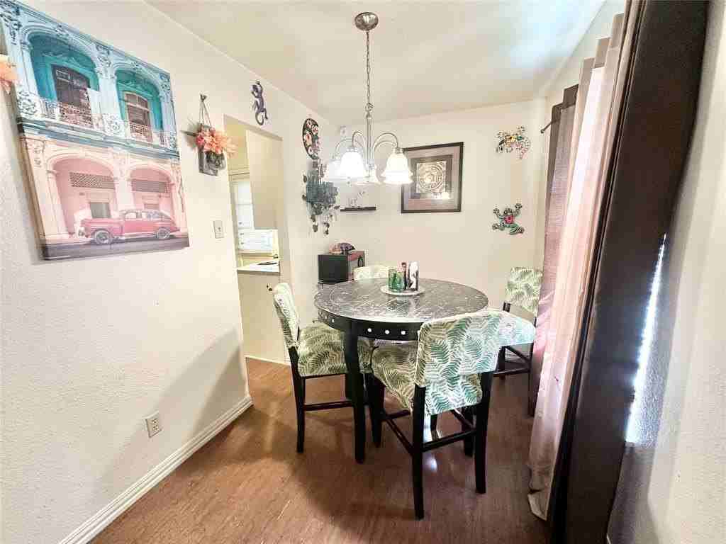 915 N 7th St - Photo 7 of 14