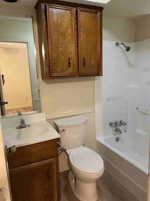 705 Hartman St - Photo 6 of 7