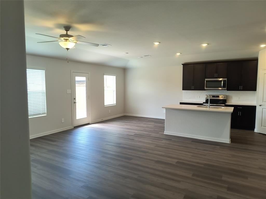 125 Lost Creek Trl - Photo 5 of 17