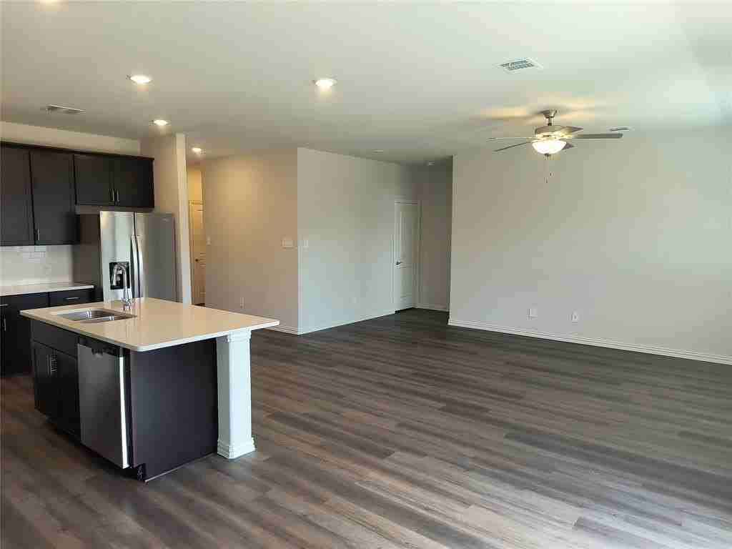 125 Lost Creek Trl - Photo 7 of 17