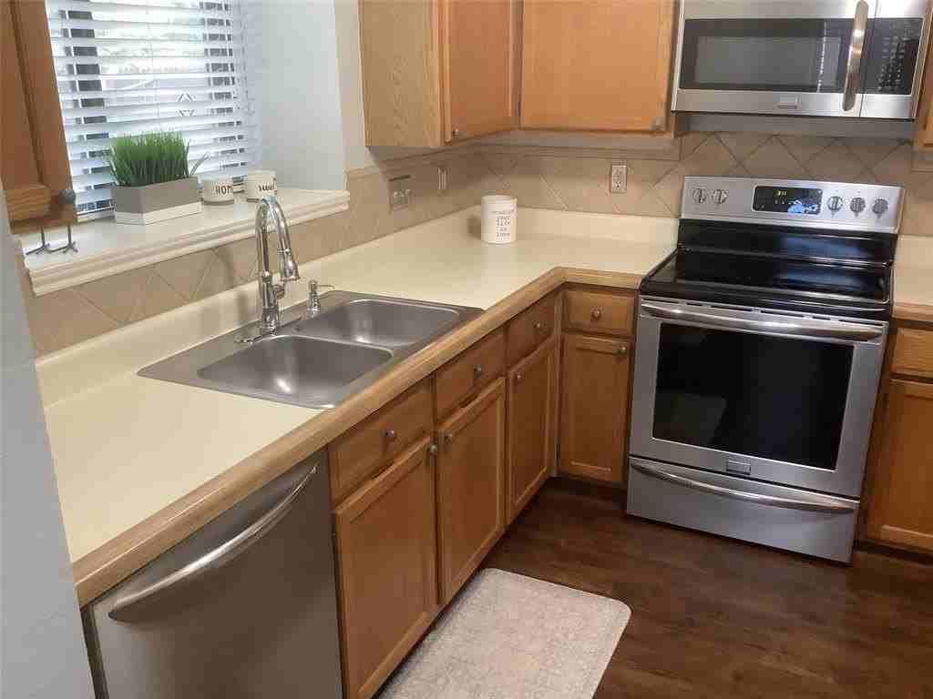 1565 N Valley Pkwy - Photo 7 of 21