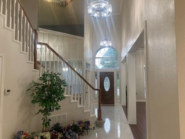 1027 Creek Bnd - Photo 4 of 12