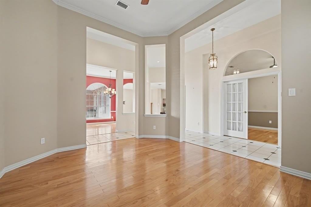 947 Sunset Hill Dr - Photo 4 of 32