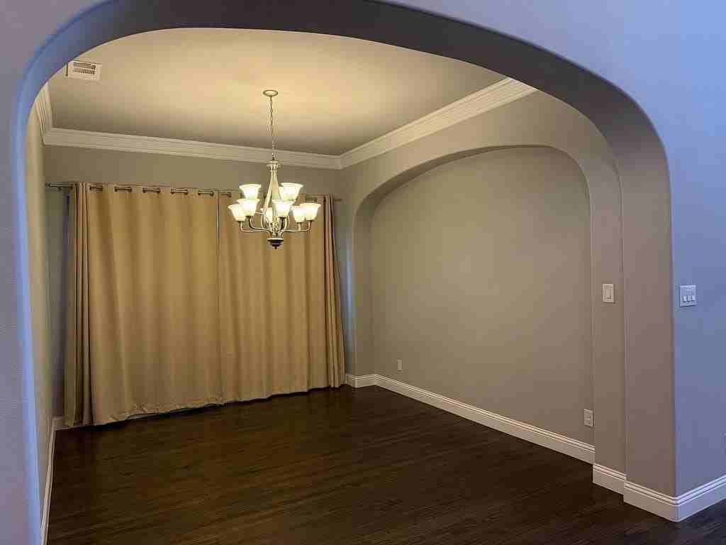 1610 Singing Water Dr - Photo 3 of 17