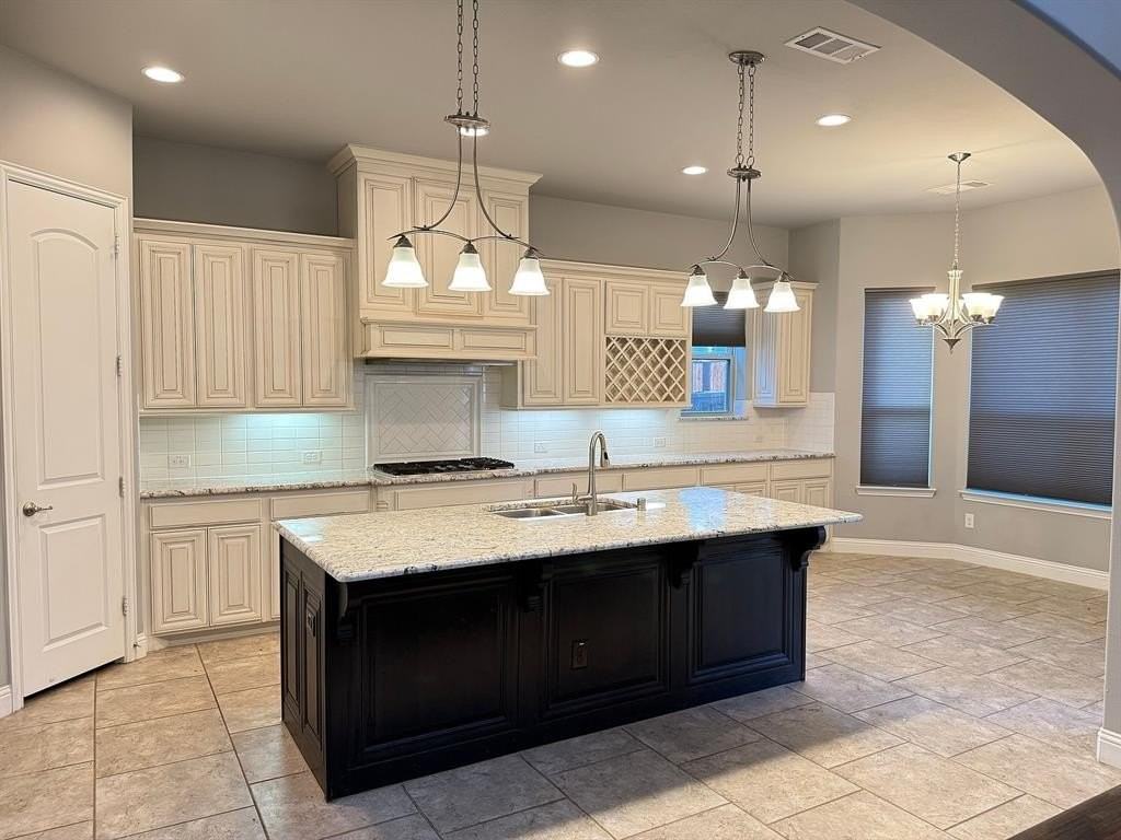 1610 Singing Water Dr - Photo 4 of 17