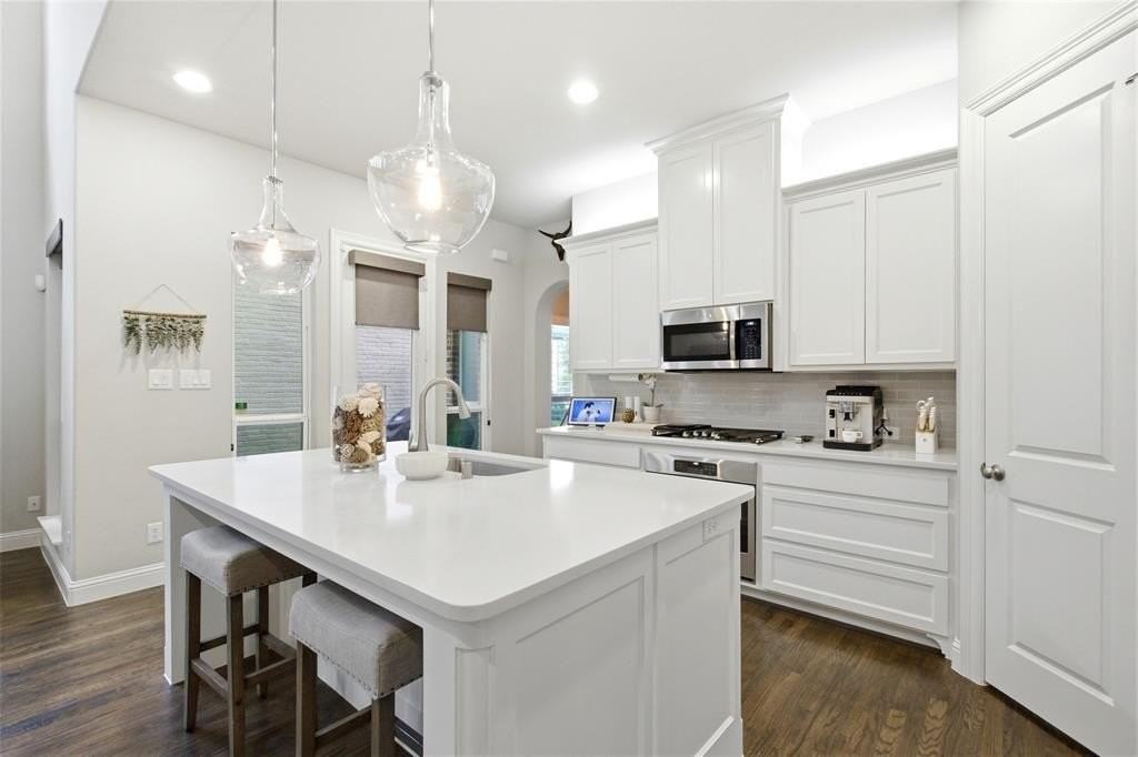 7400 Van Tuyl Pkwy - Photo 4 of 29