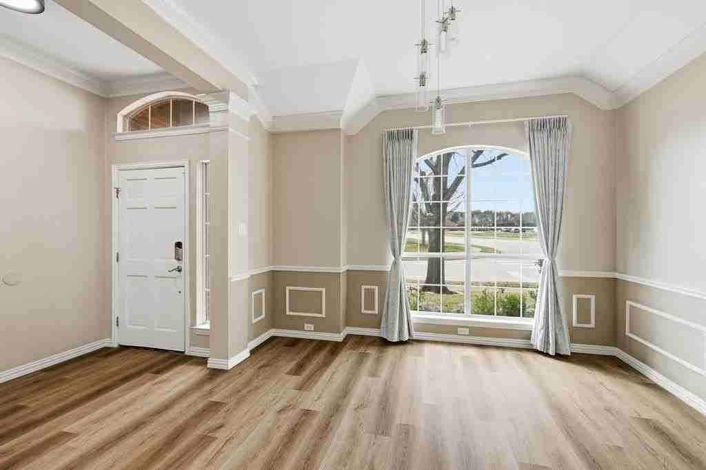 9436 Ponderosa Trl - Photo 5 of 37