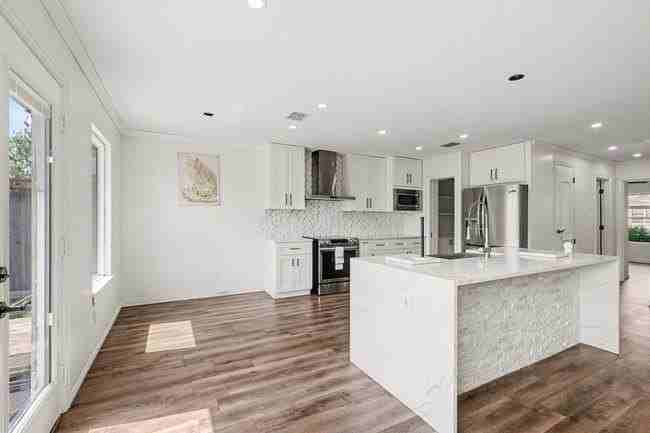 2710 Gold Hill Dr - Photo 6 of 19