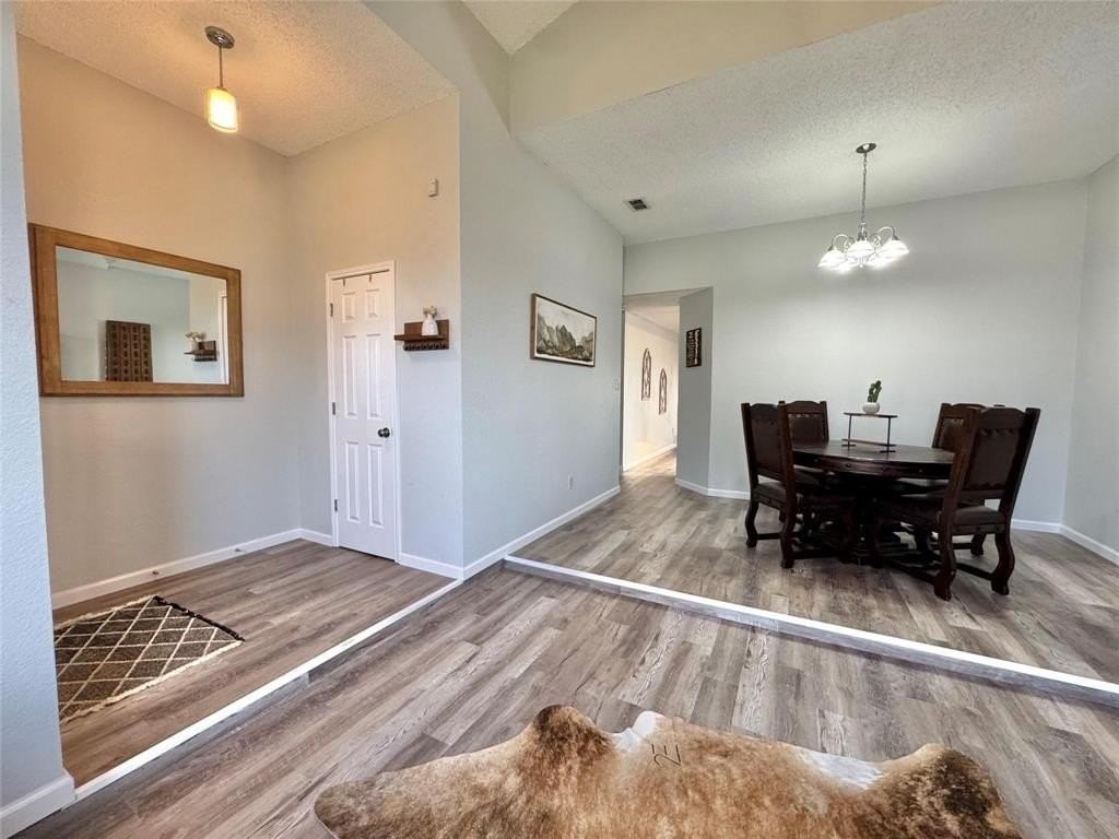 10264 Sunset View Dr - Photo 4 of 21