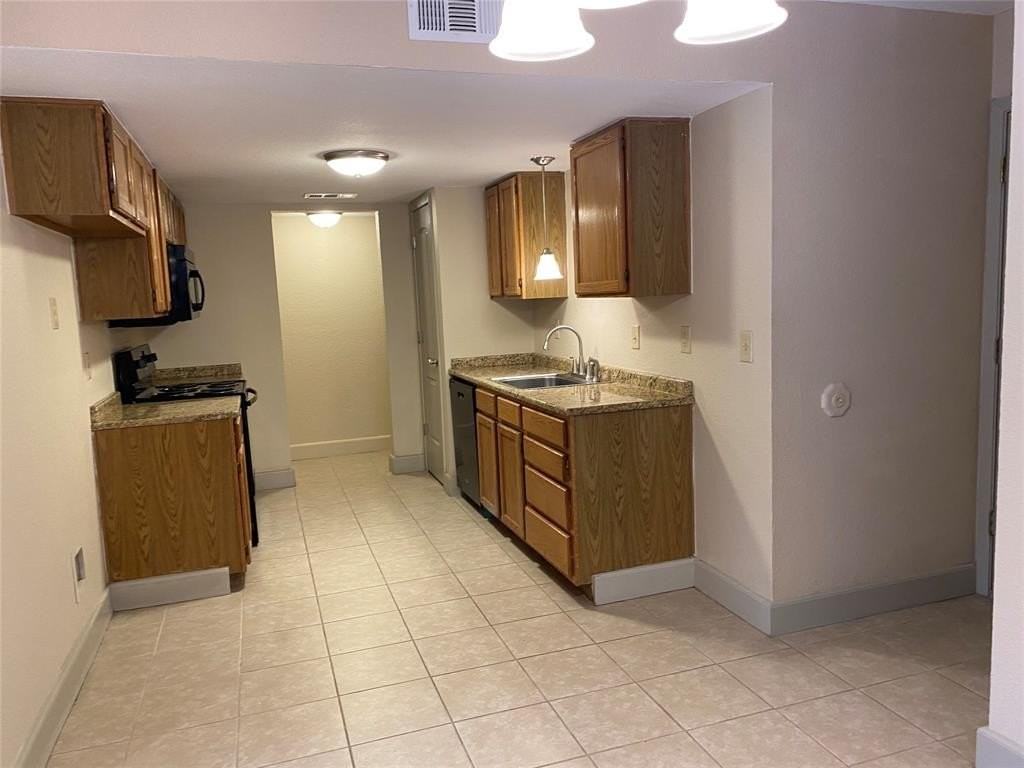 7720 Kings Ridge Rd - Photo 6 of 16