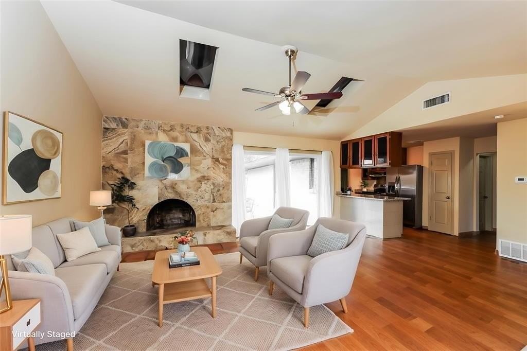 813 Hudson Dr - Photo 3 of 19