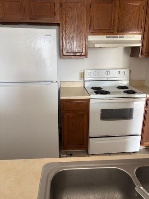 5705 E Texas St - Photo 5 of 23