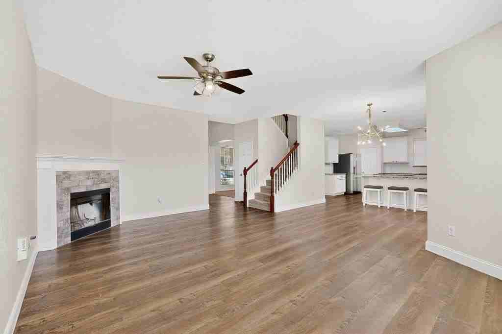 12047 Del Rio Dr - Photo 2 of 29