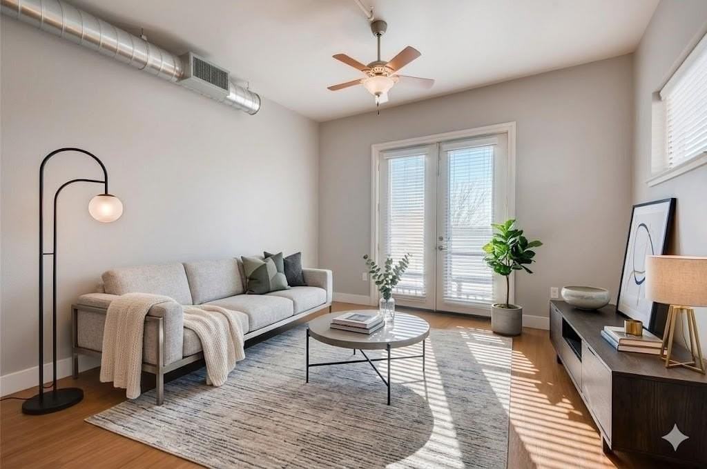 928 Travis Ave #407 - Photo 4 of 13