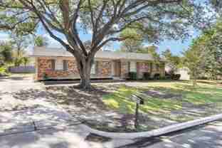 3170 Golfing Green Dr - Photo 1 of 1