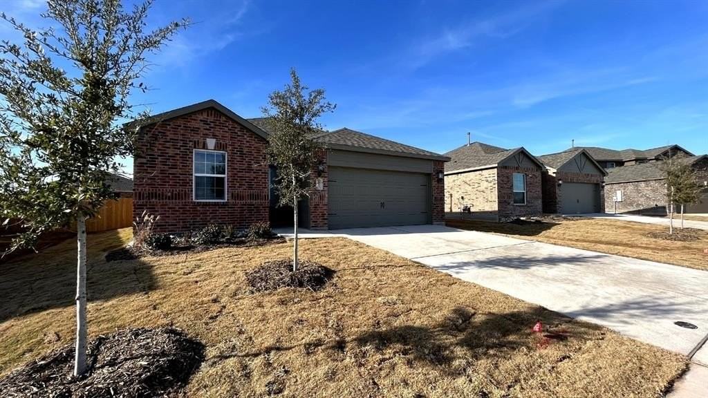 1913 Mckee Ct - Photo 2 of 28