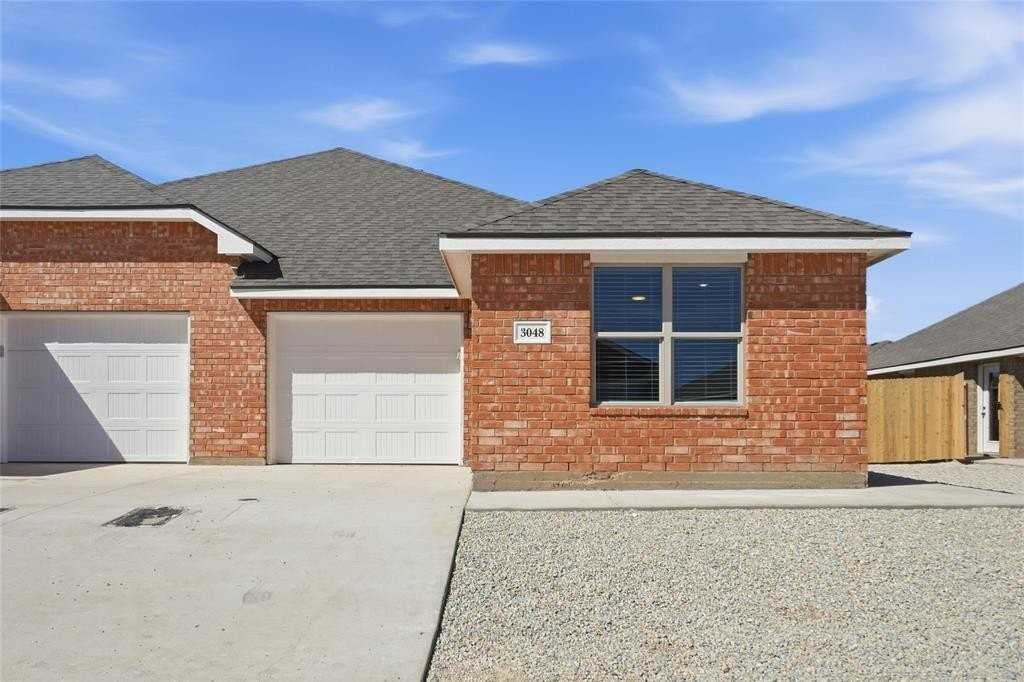 2926 Glennster St - Photo 2 of 31