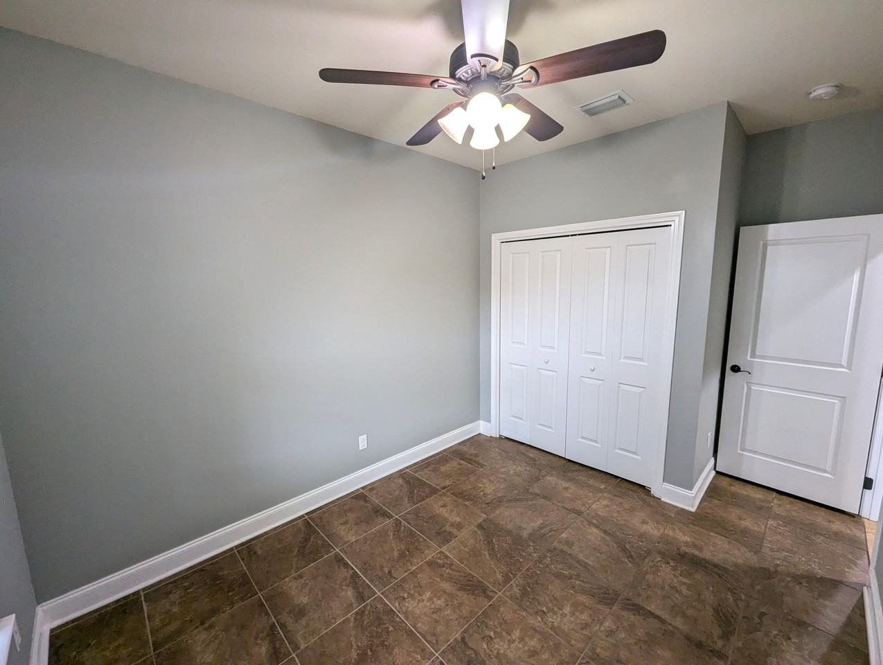 116 Alder Ave Se - Photo 3 of 30