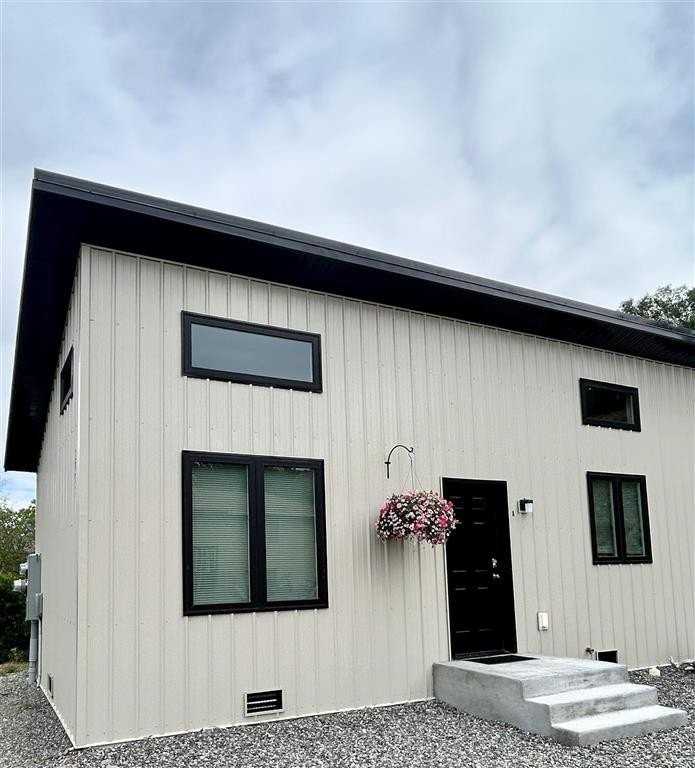 1008 Canyon View Ave #A