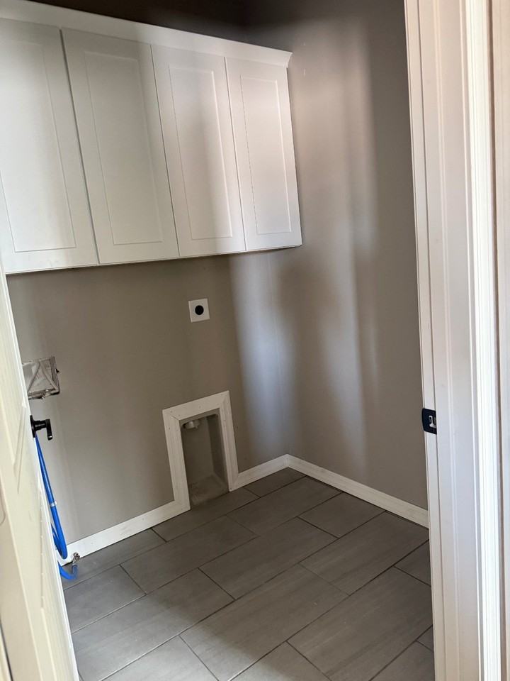 10623 E 45th St - Photo 3 of 6