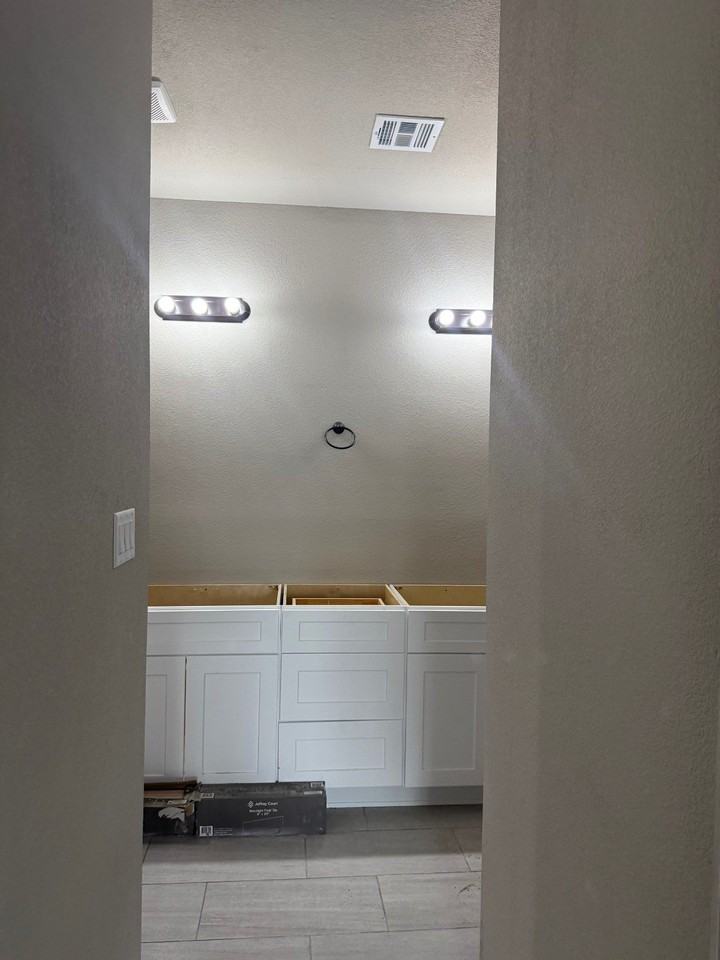 10623 E 45th St - Photo 6 of 6