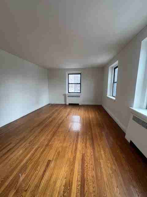 625 Gramatan Ave #1G - Photo 6 of 8