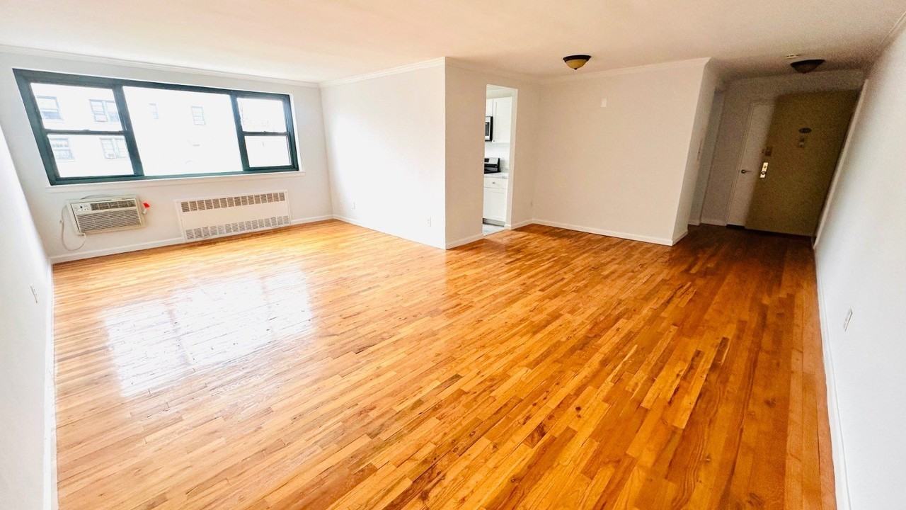 210 Atlantic Ave #B3E