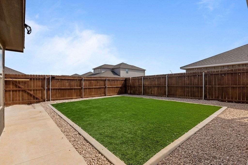 7108 Red Canyon Rd - Photo 5 of 12