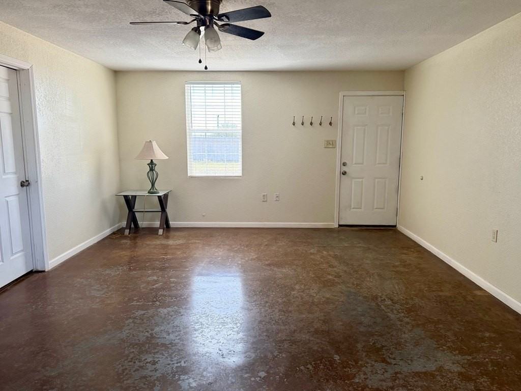 10240 W Palomino Dr - Photo 3 of 10