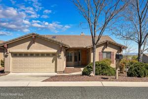 featured image of 988 Louie St