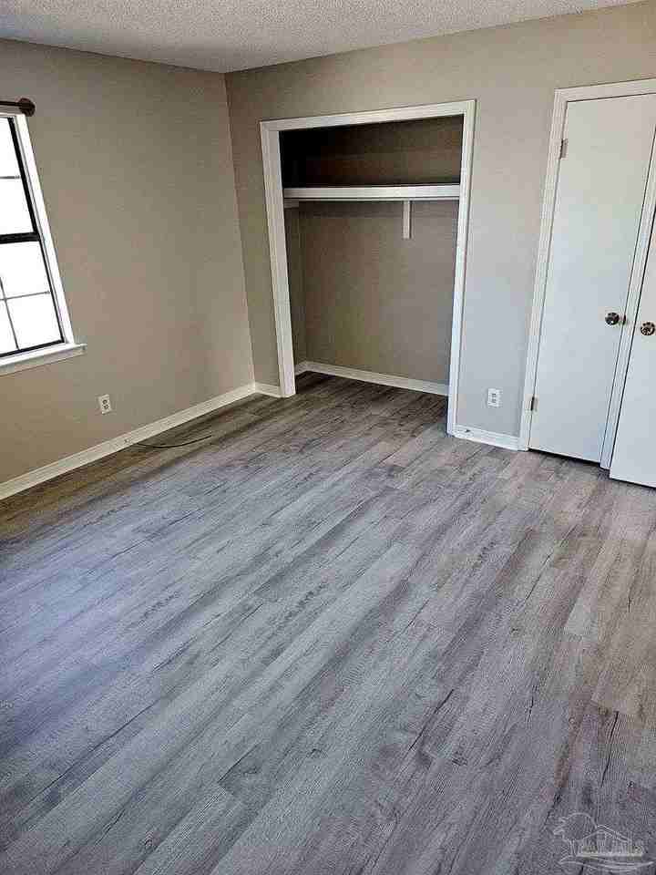 7250 Hilburn Rd Apt 4a - Photo 7 of 11