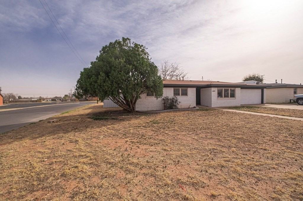 4601 Thomason Dr - Photo 4 of 36