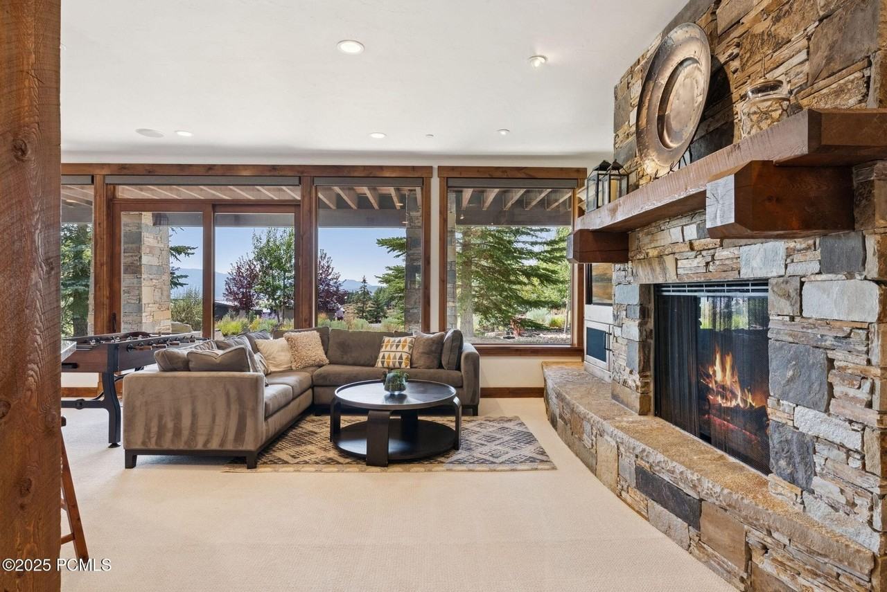 3280 Westview Trl - Photo 5 of 50