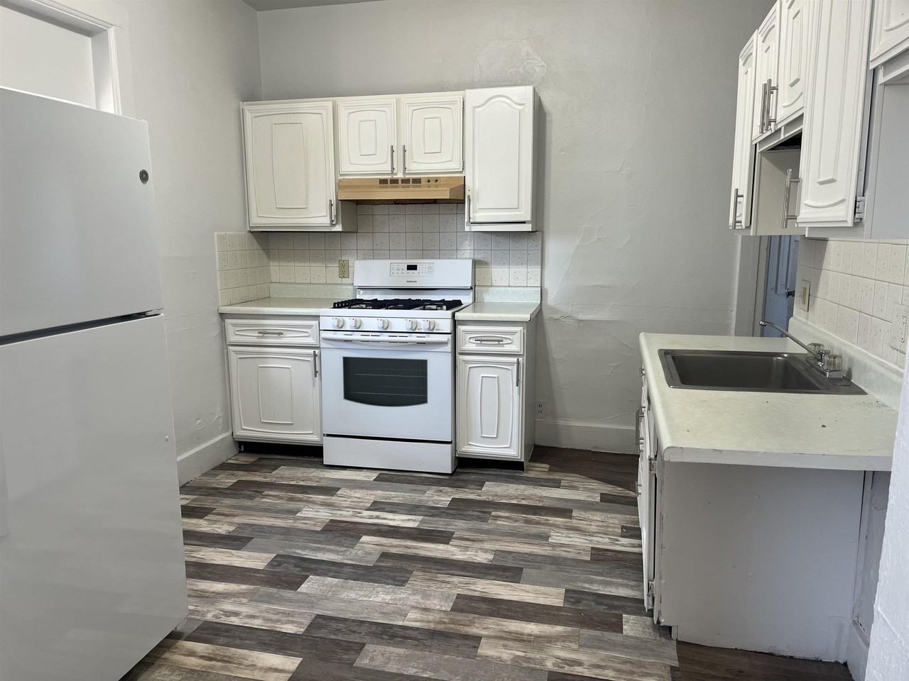 404406 E Prospect Ter - Photo 6 of 19