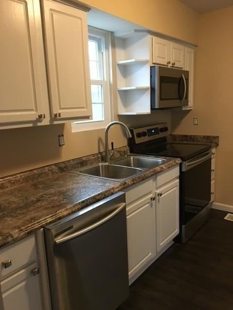 5646 Hyacinth Ln - Photo 7 of 28