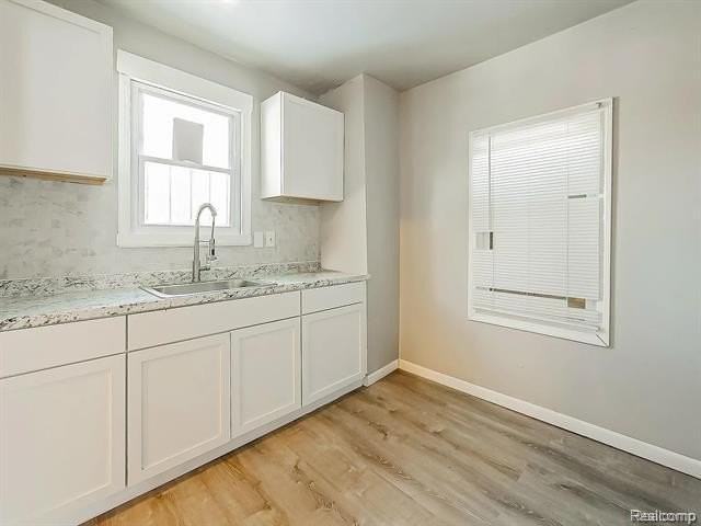 9744 Lakepointe St - Photo 6 of 19