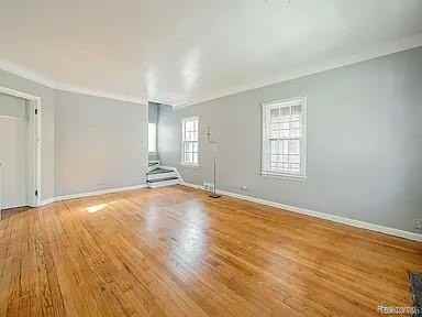 9744 Lakepointe St - Photo 7 of 19