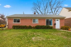 featured image of 891 E Harwood Ave