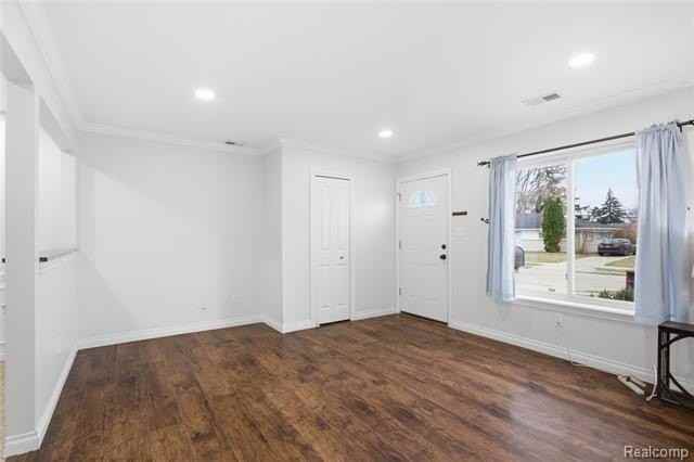 891 E Harwood Ave - Photo 5 of 16