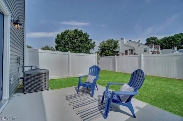 3656 Towne Point Rd - Photo 5 of 16