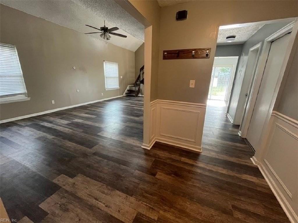 1720 Rueger St - Photo 3 of 9