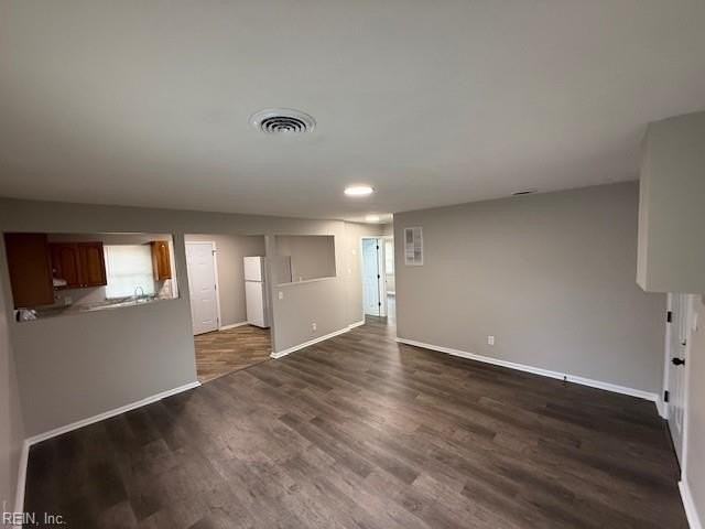 9551 16th Bay St - Photo 3 of 18