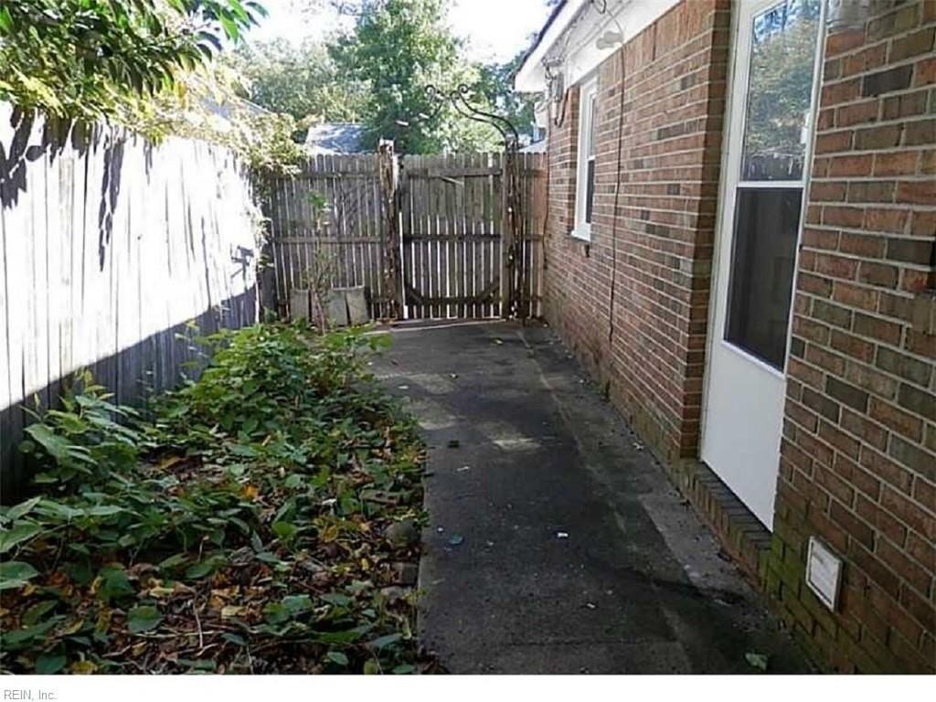 8923 Brighton St #A - Photo 6 of 6